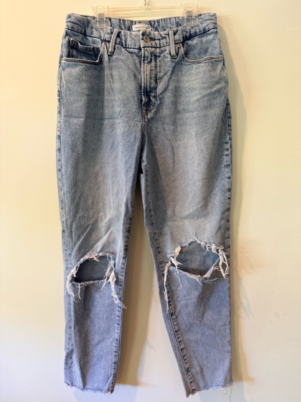 Good American Light Wash Ripped Boyfriend Jeans